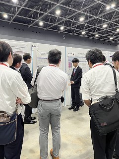 直山さん 学会での様子